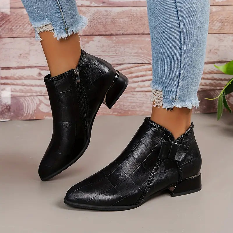 Elma | Elegante Damenstiefeletten mit niedrigem Absatz