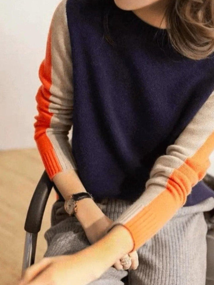 Aquisha | Damenpullover mit Retro-Streifen in Marine und Orange
