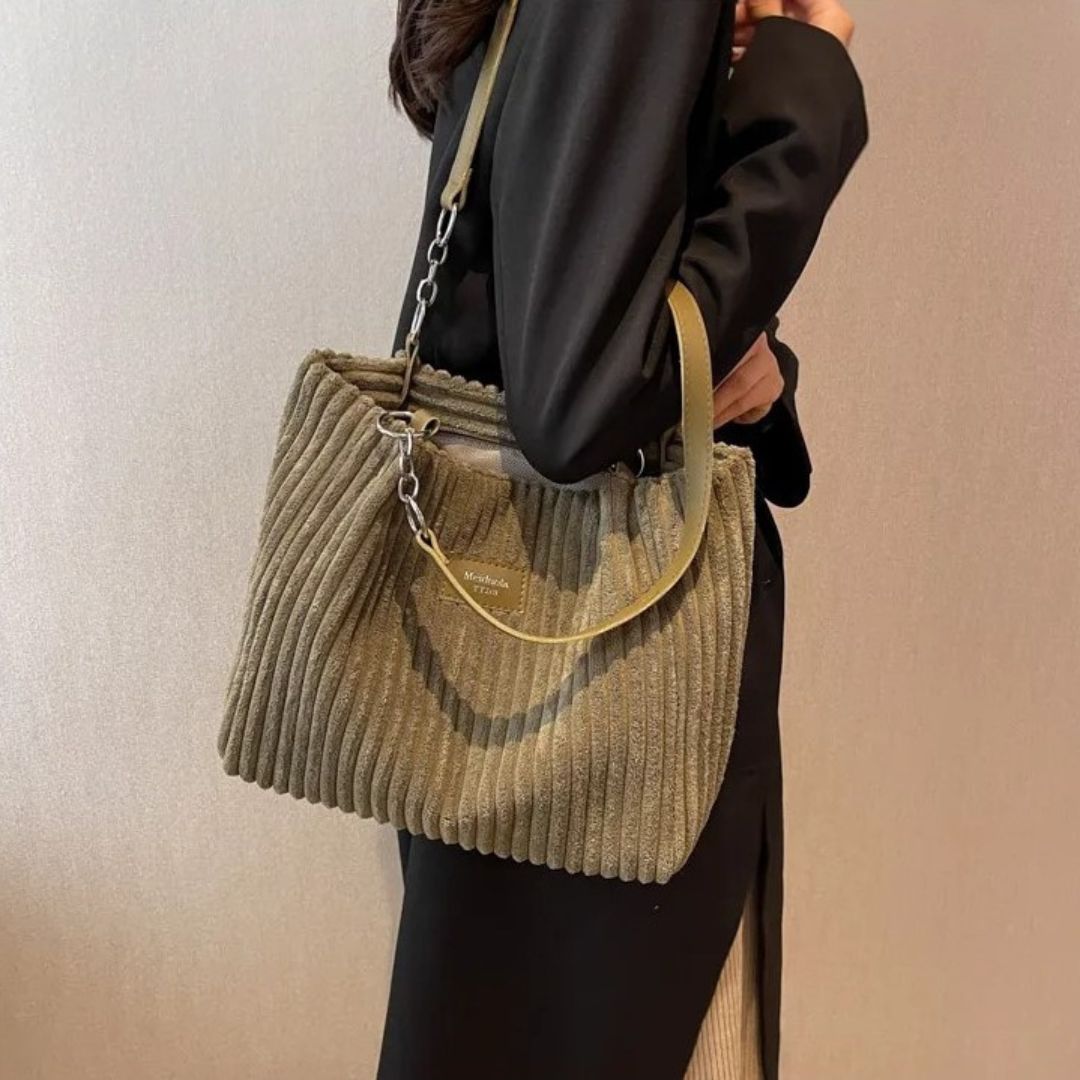 Yana | Stylische Schultertasche mit modernem Design