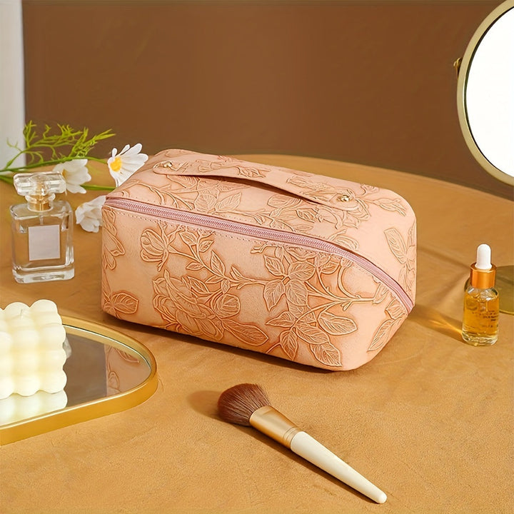 Camila | Floral geprägte und geräumige Aufbewahrungskosmetiktasche