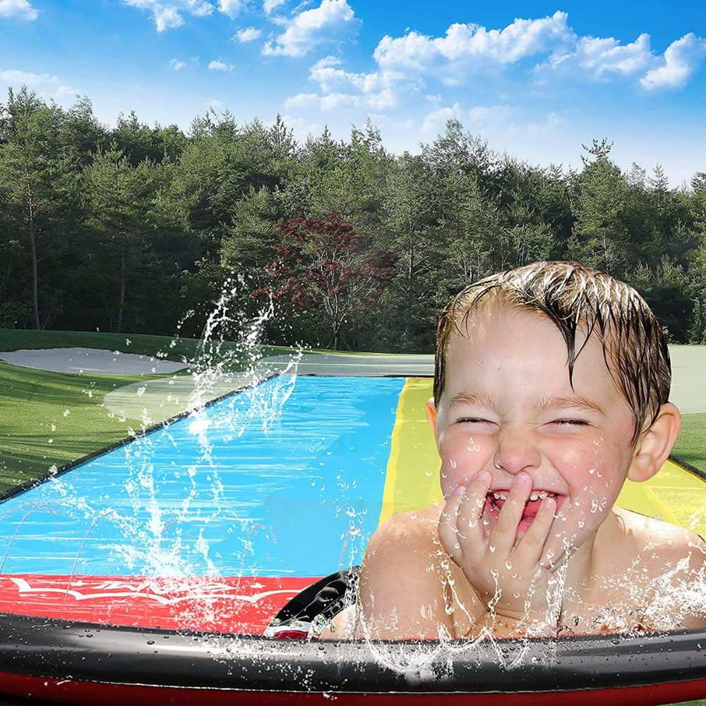Aufblasbare Wasserrutsche für den Garten für Kinder 1