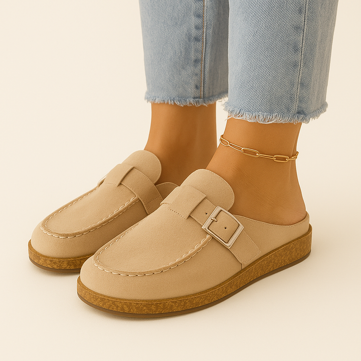 Bequeme Wildleder-Pantoletten für Damen mit Schnallendetail 1