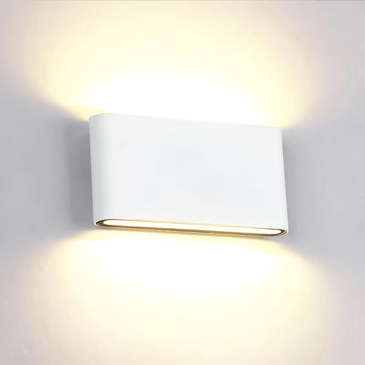 Clarion Wandleuchte 1