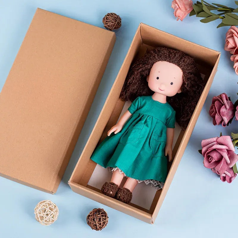 CuddlyCharm | Plüsch-Anziehpuppe mit Accessoires Geschenkset 8