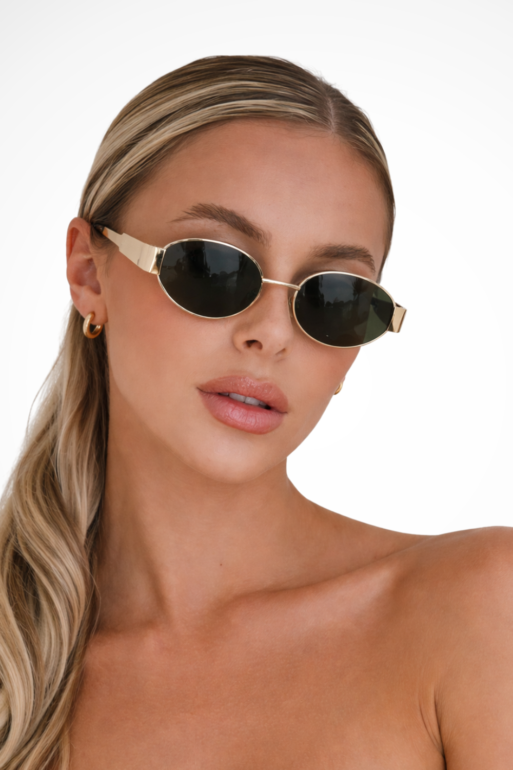 Damen-Sonnenbrille mit ovalem Metallrahmen und dunklen Gläsern 1