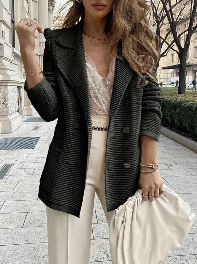 Damen Strickblazer mit doppelter Knopfleiste und Reverskragen 6