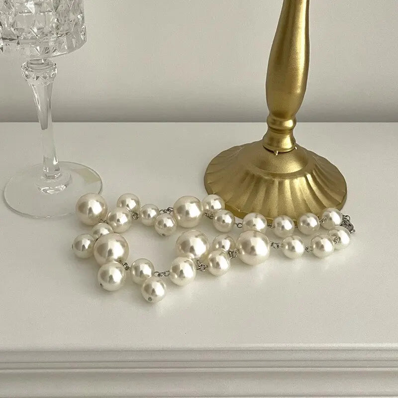 Liesel | Elegante Chunky Perlenkette mit Tropfendetail