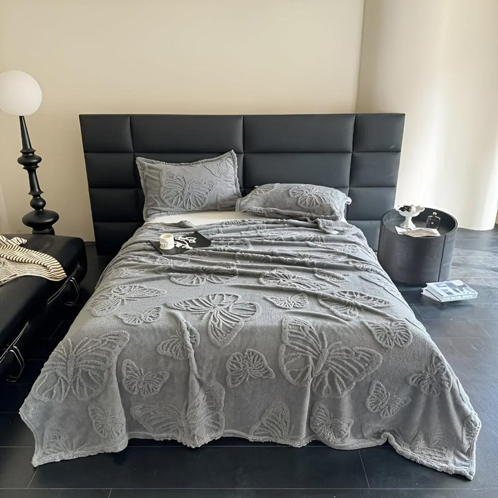 Elegante Flanell-Decke für Zuhause mit 3D-Schmetterlingsdesign aus Mikrofaser 10