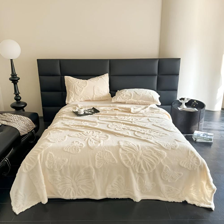 Elegante Flanell-Decke für Zuhause mit 3D-Schmetterlingsdesign aus Mikrofaser 12