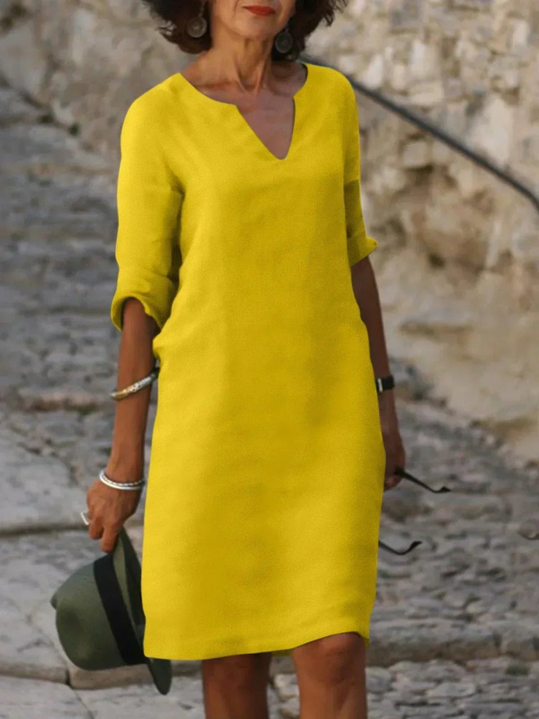 Elegantes Damenkleid mit V-Ausschnitt für stilvolle Anlässe und Alltag 7