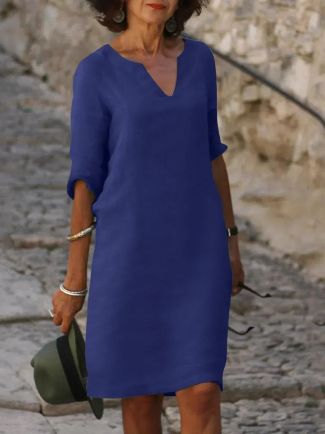 Elegantes Damenkleid mit V-Ausschnitt für stilvolle Anlässe und Alltag 8