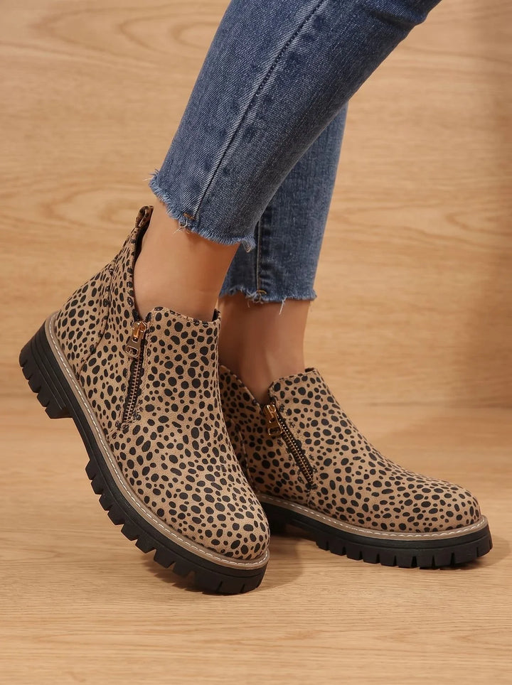 Frieda | Damen Orthopädische Ankleboots mit Leopardenmuster Seitlichem Reißverschluss 2