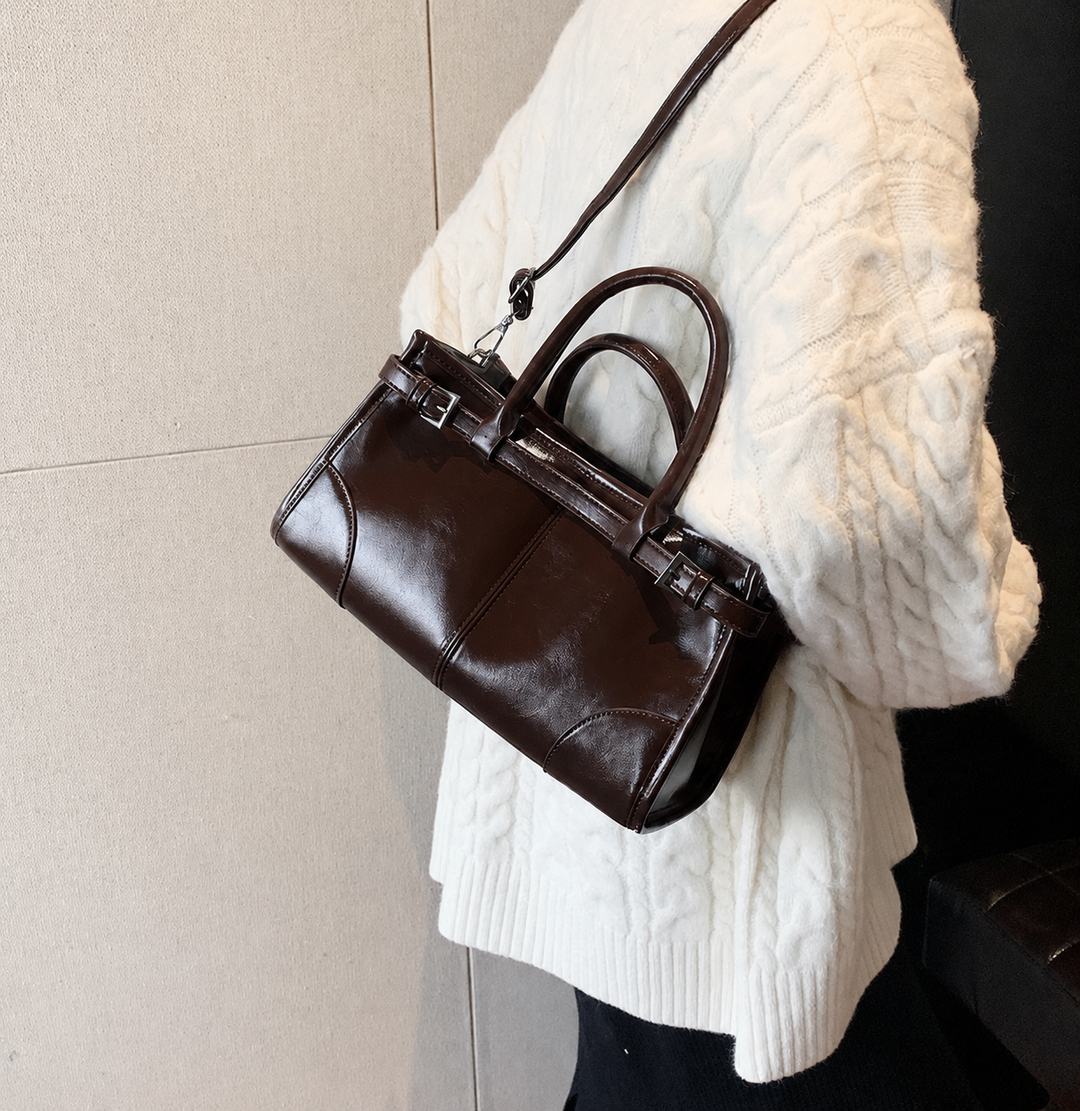Clara | Große Retro Leder Umhängetasche