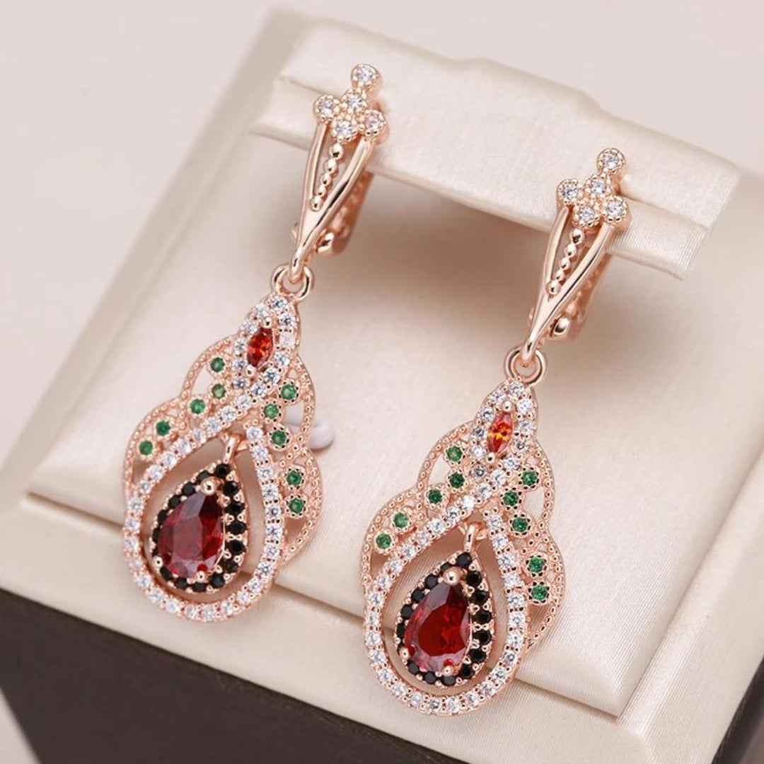Goldene Mandala-Ohrringe mit rotem Zirkonia – Eleganter Schmuck für Damen 0