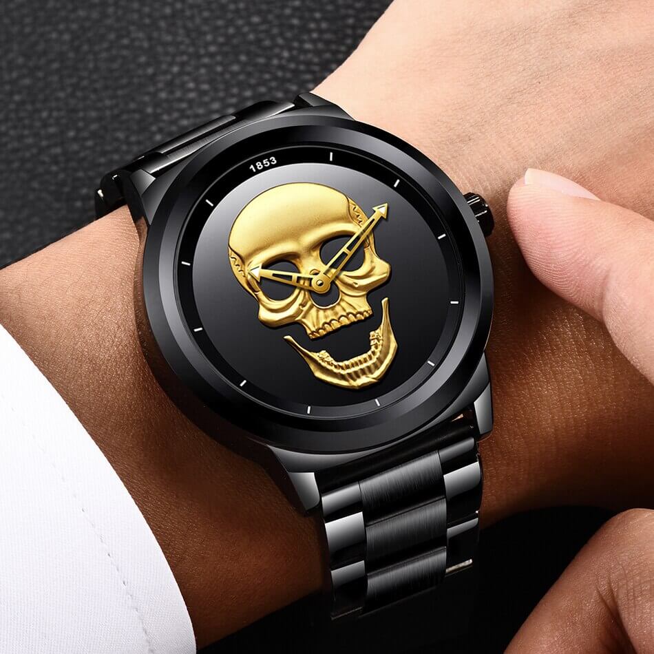 Herrenschädel Uhr 0