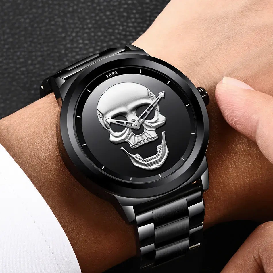 Herrenschädel Uhr 5