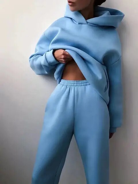 Clara | Gemütliches Damen-Sweatset mit Kapuze und Jogginghose