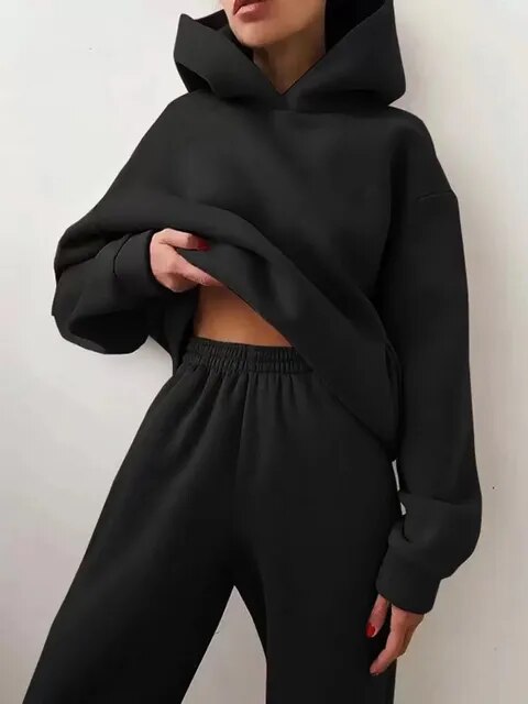Clara | Gemütliches Damen-Sweatset mit Kapuze und Jogginghose