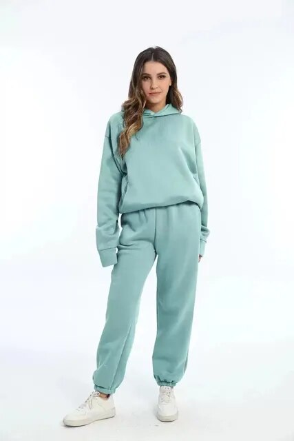 Clara | Gemütliches Damen-Sweatset mit Kapuze und Jogginghose