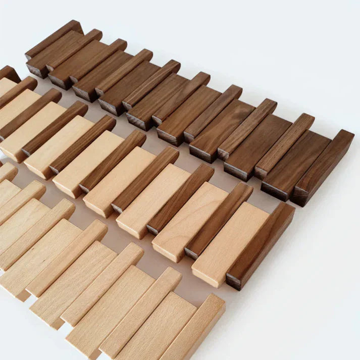 Klaviergarderobe aus Holz - HarmonyCoat 4