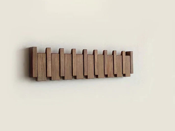 Klaviergarderobe aus Holz - HarmonyCoat 6