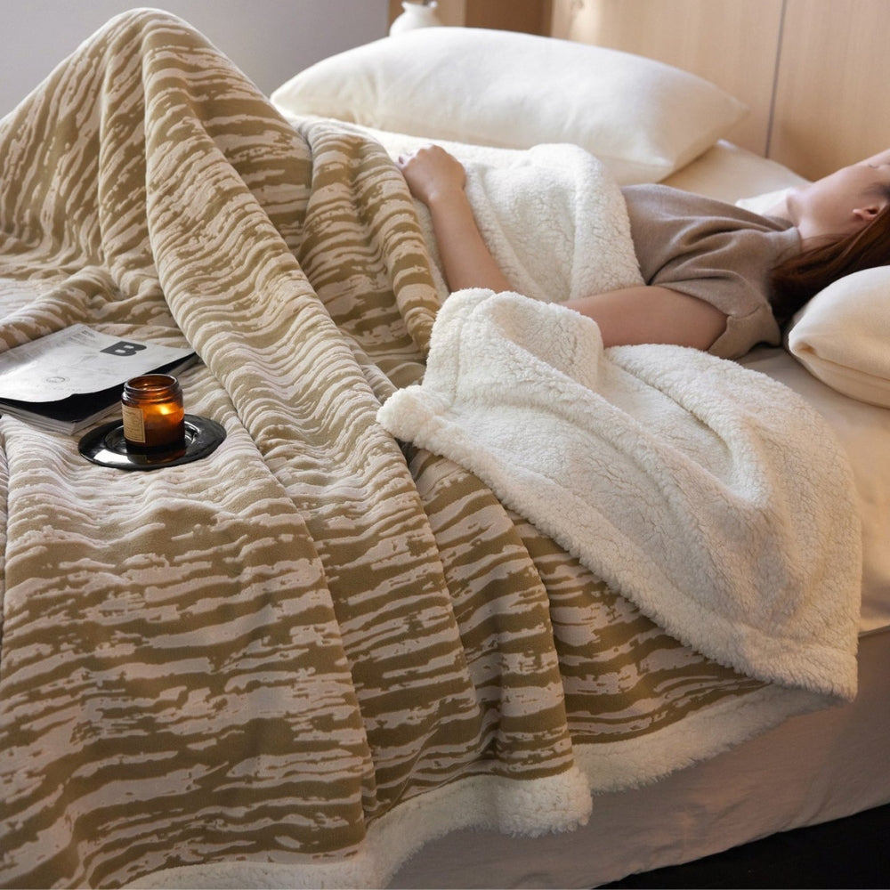 Kuscheldecke Aus Hochwertigem Berberfleece Für Damen Und Herren Mit Eleganter Rinde-Optik 3