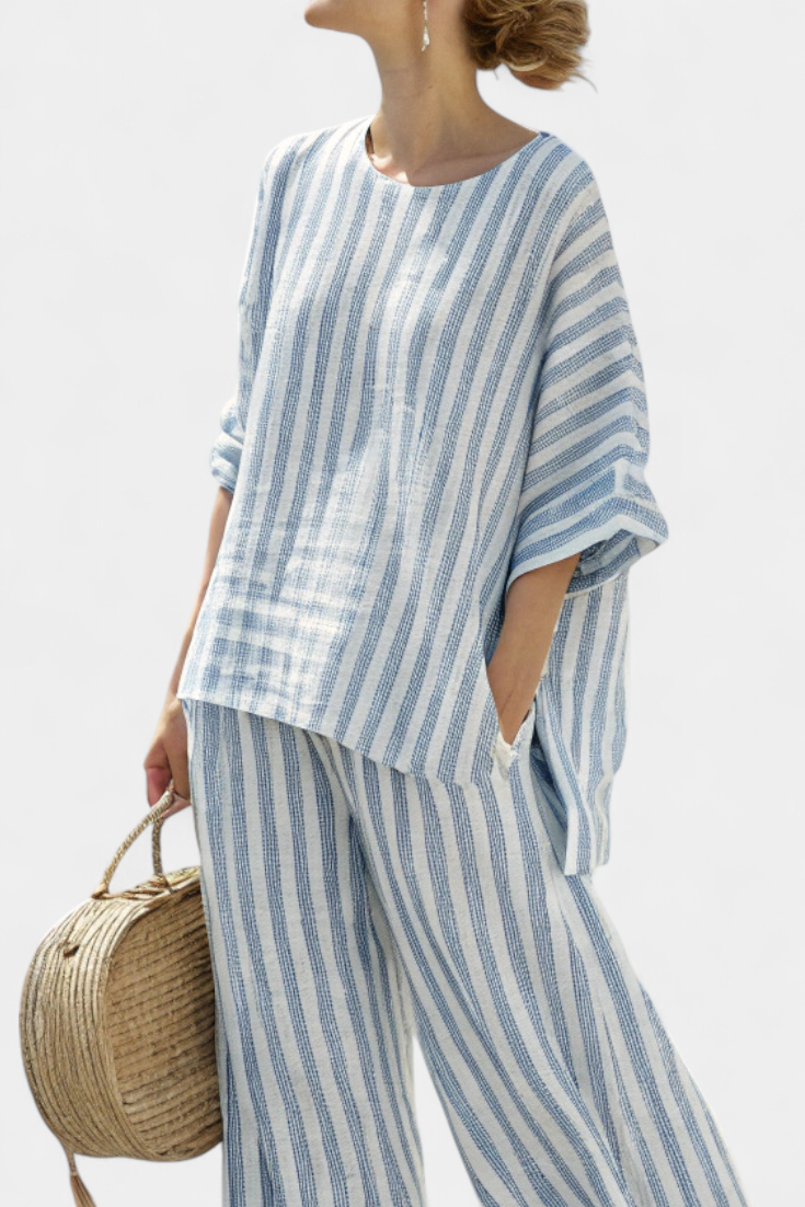 Luftiges gestreiftes Oberteil und lässige Hose für Damen – Perfekt für den Sommer 2