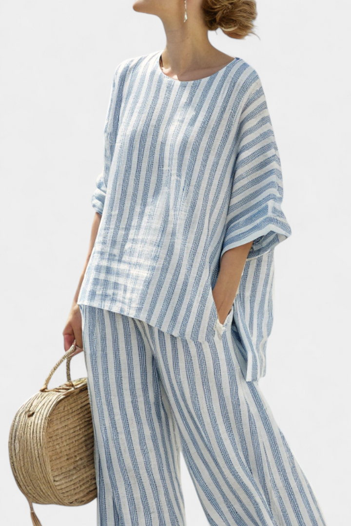 Luftiges gestreiftes Oberteil und lässige Hose für Damen – Perfekt für den Sommer 2