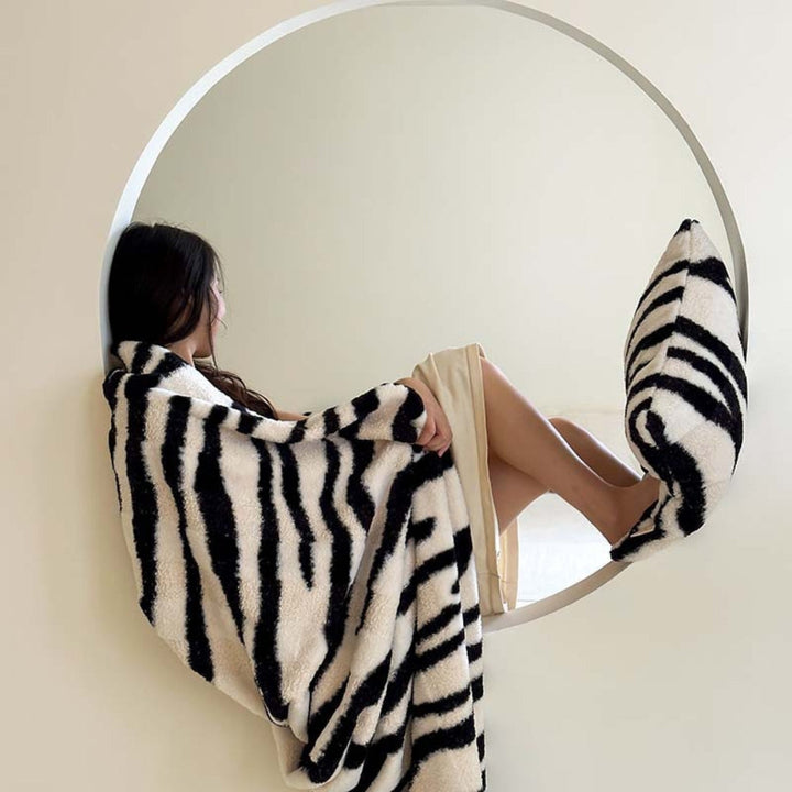 Luxuriöse Zebra Print Fleece Decke für Gemütlichkeit und Stil 6
