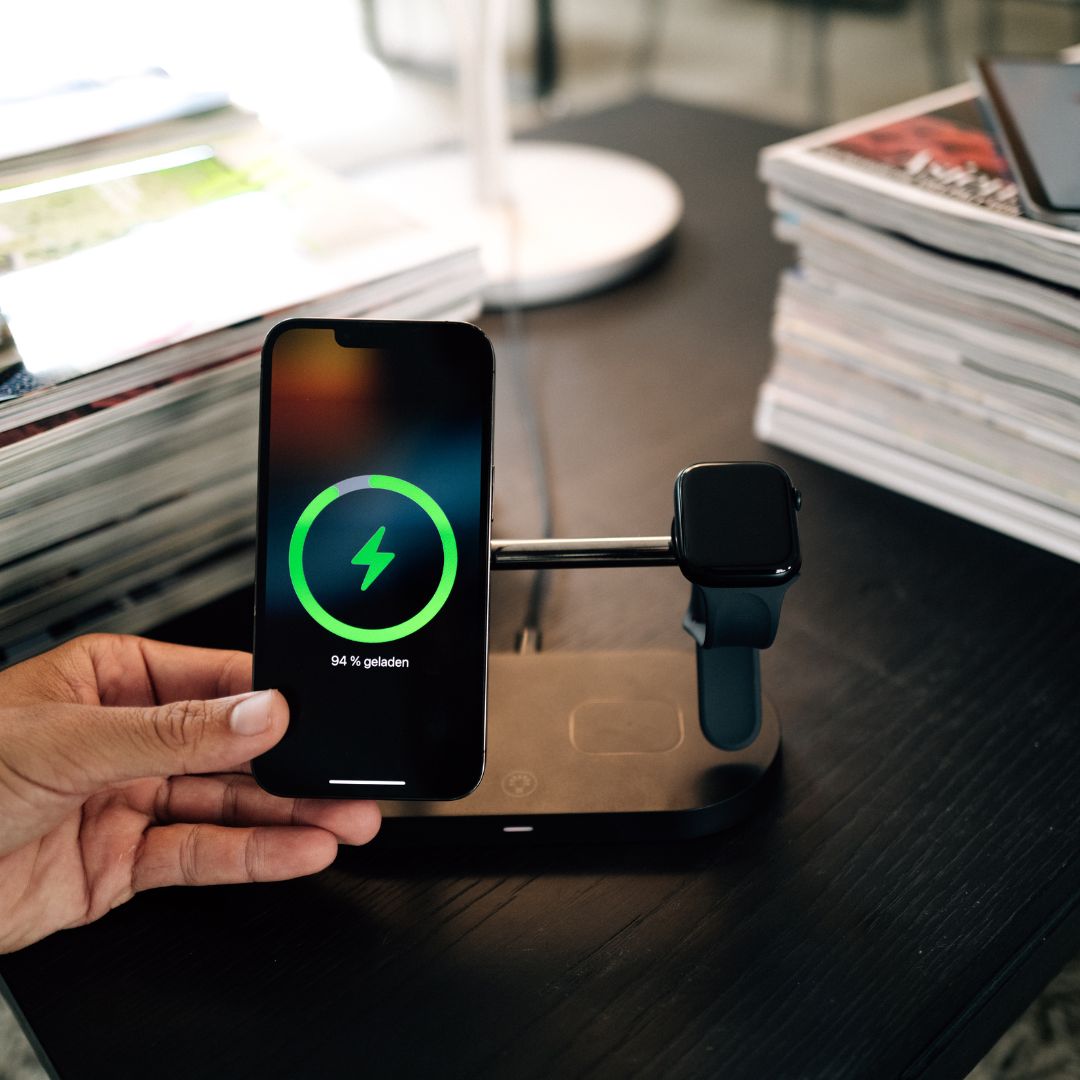 3-in-1-drahtloses Ladegerät für Smartphone, Smartwatch und Ohrhörer-Schnellladestation mit modernem Design-6