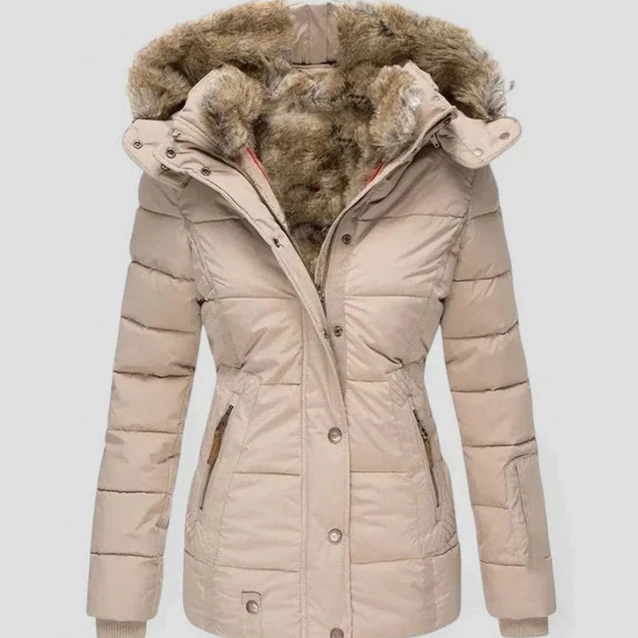 Marlene | Damen Gefütterte Winterjacke mit Kunstfell-Kapuze und Taille 0