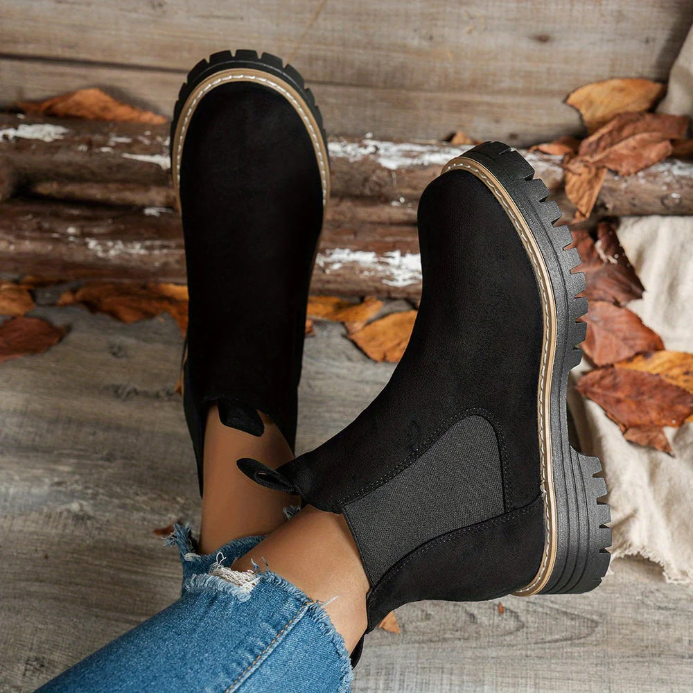 Mehetabel | Damen Chelsea-Stiefeletten mit Profilsohle 1