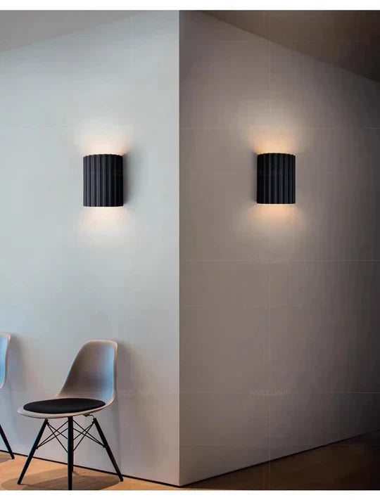 Moderne Wandleuchten aus Kunstharz - GlowStone 6