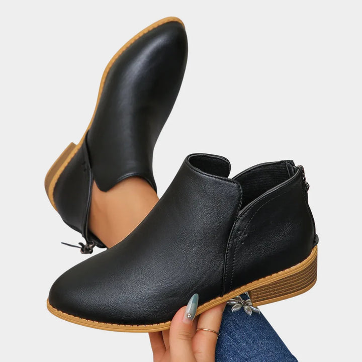 Oakley | Niedrige Absatz-Stiefeletten 1