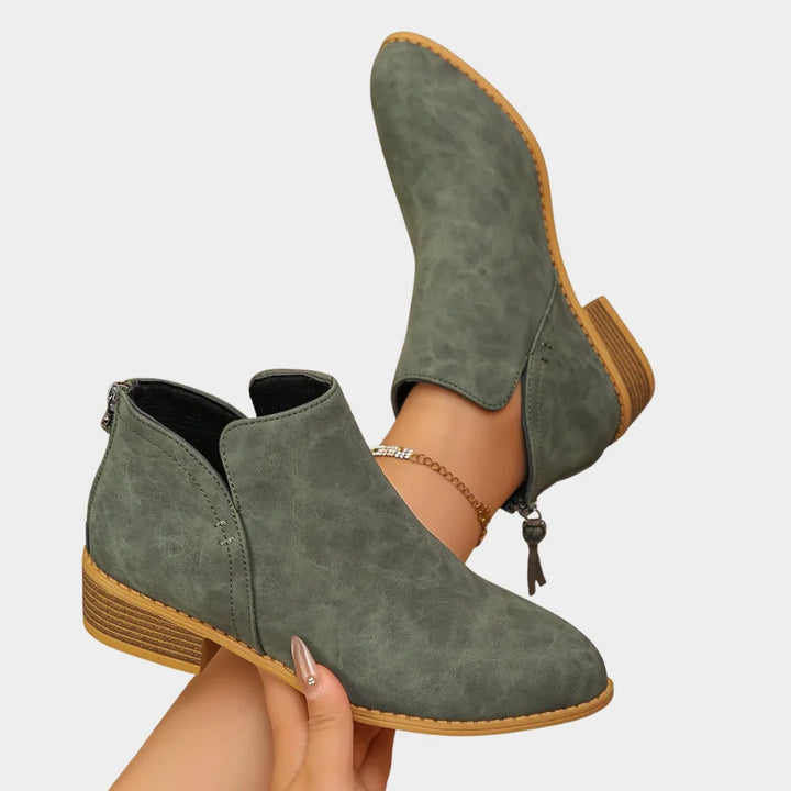 Oakley | Niedrige Absatz-Stiefeletten 7