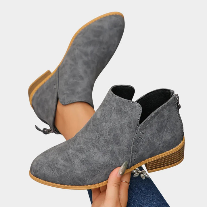 Oakley | Niedrige Absatz-Stiefeletten 9