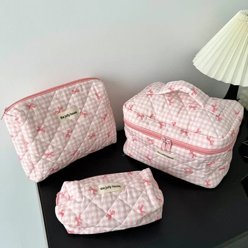 Chloe | Charmantes kariertes Make-up-Täschchen-Set mit Schleifen-Design