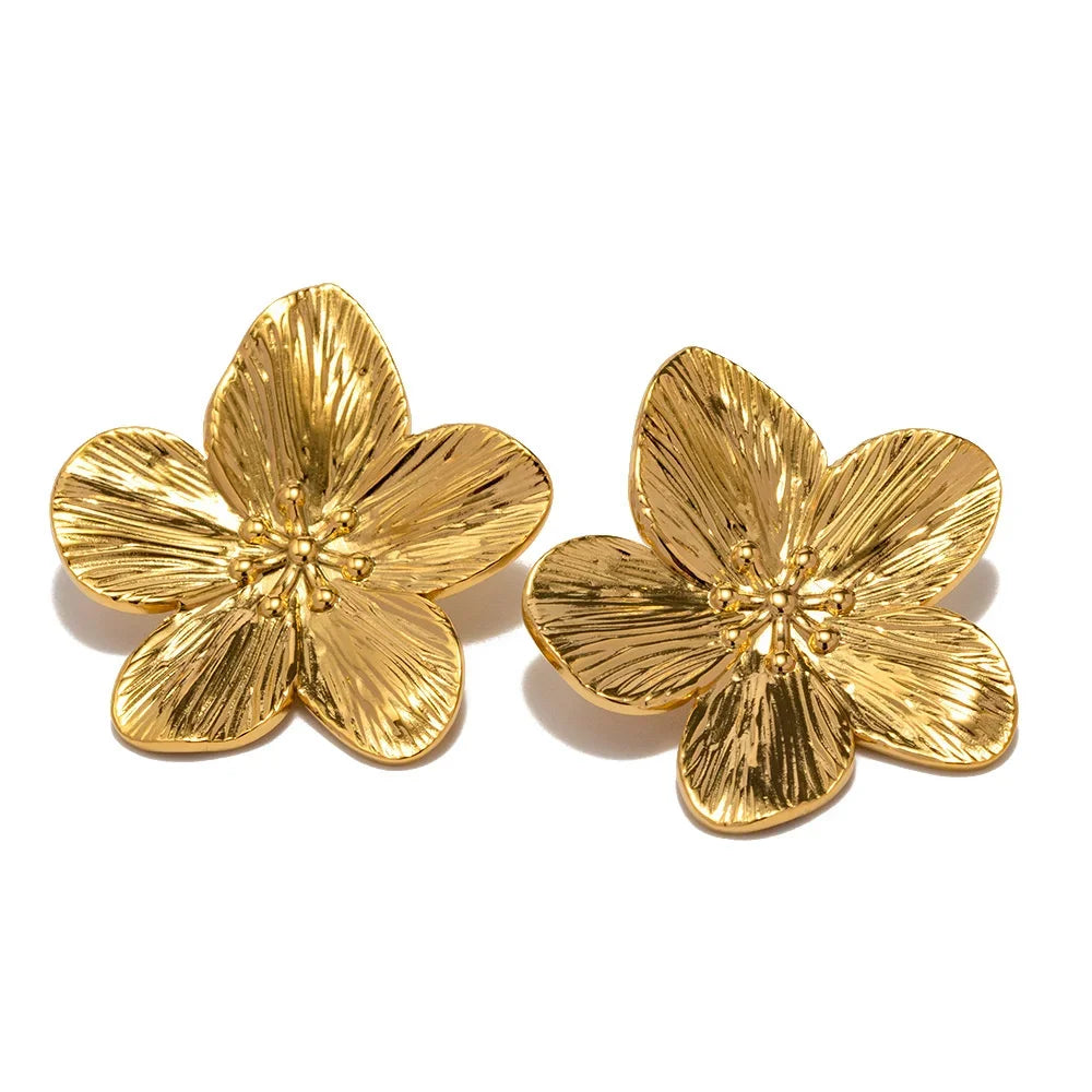 Jemilia | Elegante Vintage-Blumenohrringe aus Metall in Gold