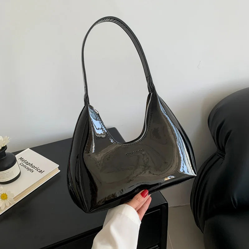 HARRIET | Wasserdichte Hobo-Tasche