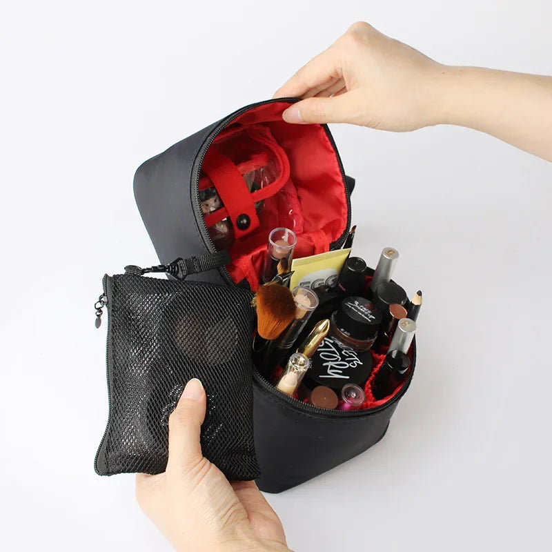 Elina | Tragbare und leichte Make-up-Tasche mit mehreren Fächern