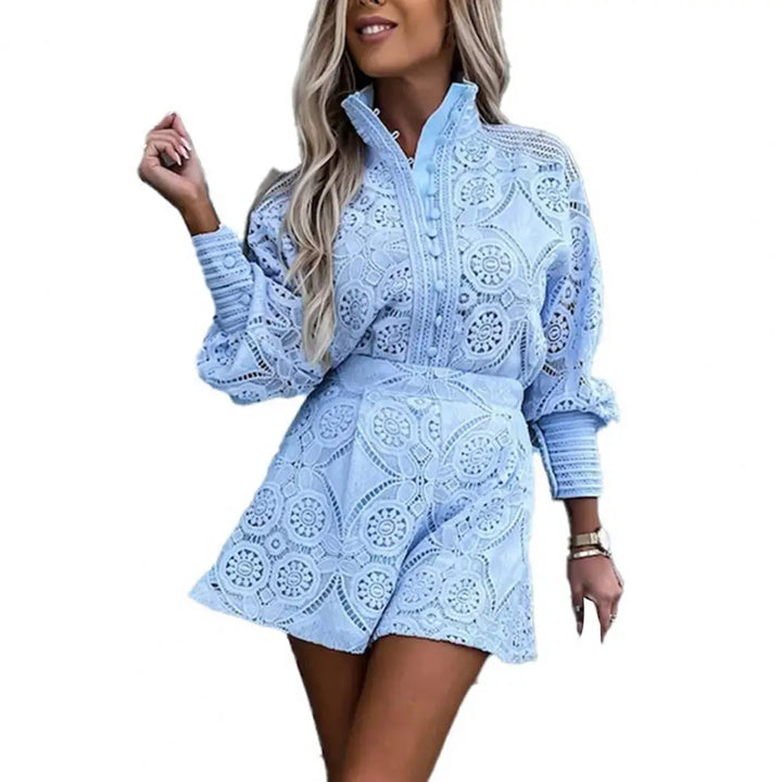 Clarissa | Stylisches gesticktes Damenoutfit