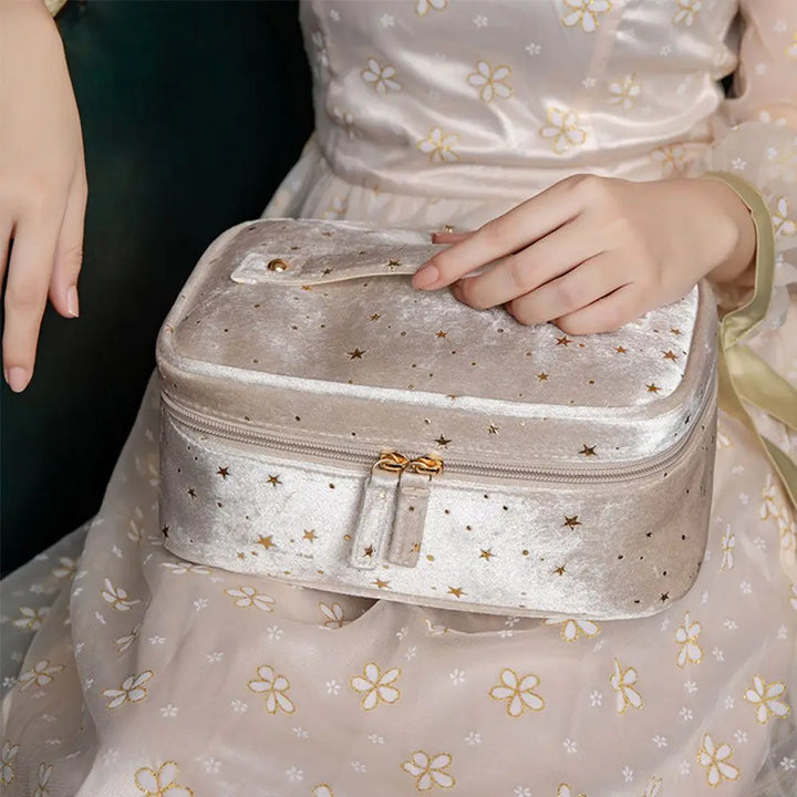 Carla | Elegante und geräumige Kosmetik- und Schönheitsartikel-Tasche