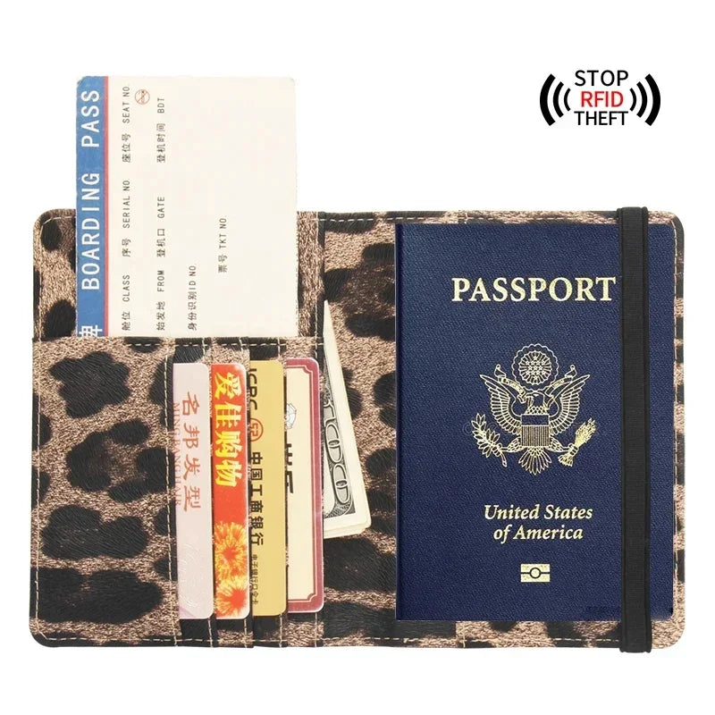 Carly | Leichter Reisepasshalter mit Leopardenmuster Reisebrieftasche