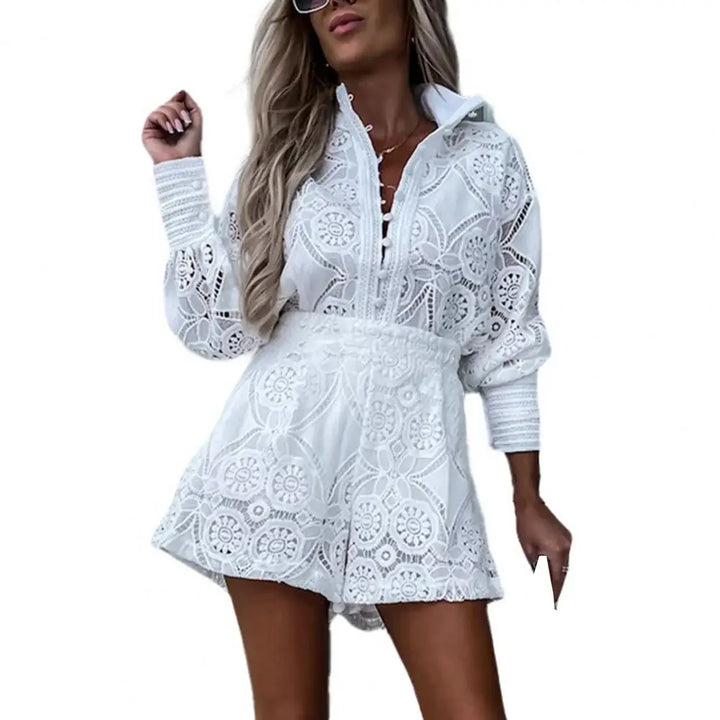 Clarissa | Stylisches gesticktes Damenoutfit