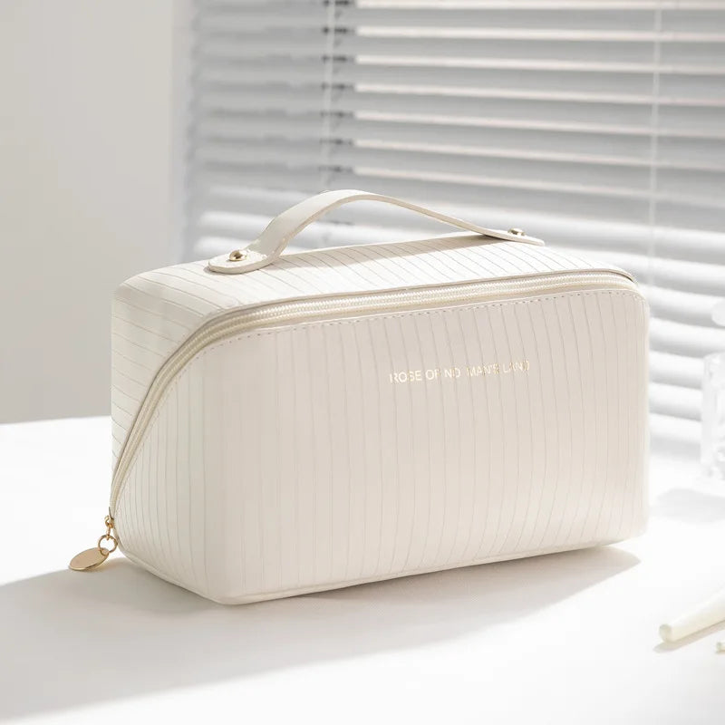 Juliette | Reisefreundliche und stilvolle Kosmetikelemente-Tasche