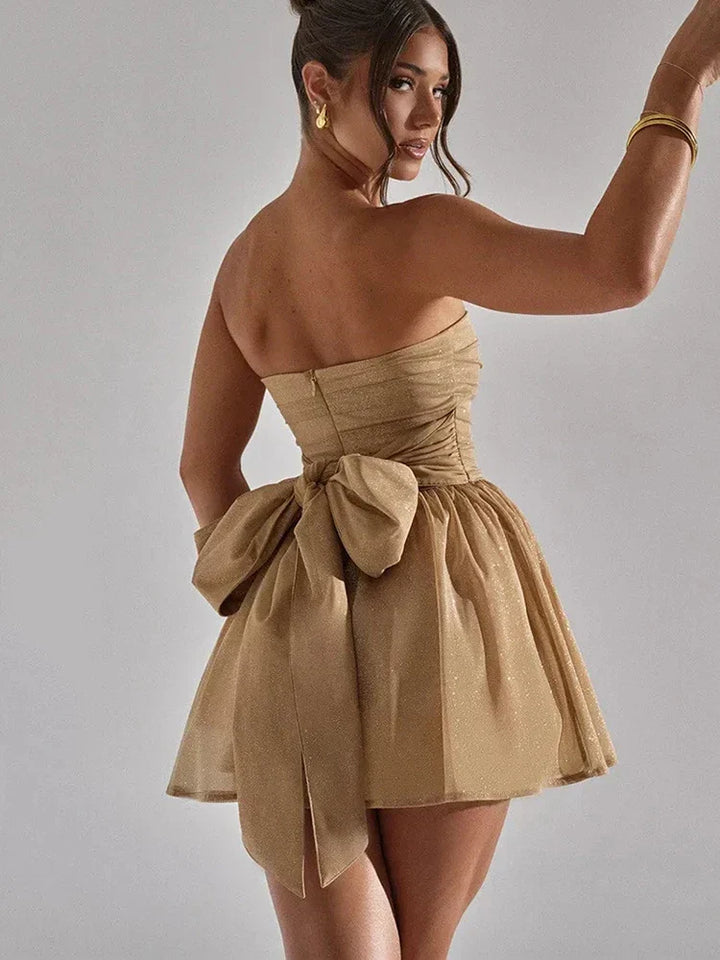 NIKI | Trägerloses Mini-Kleid mit Pailletten