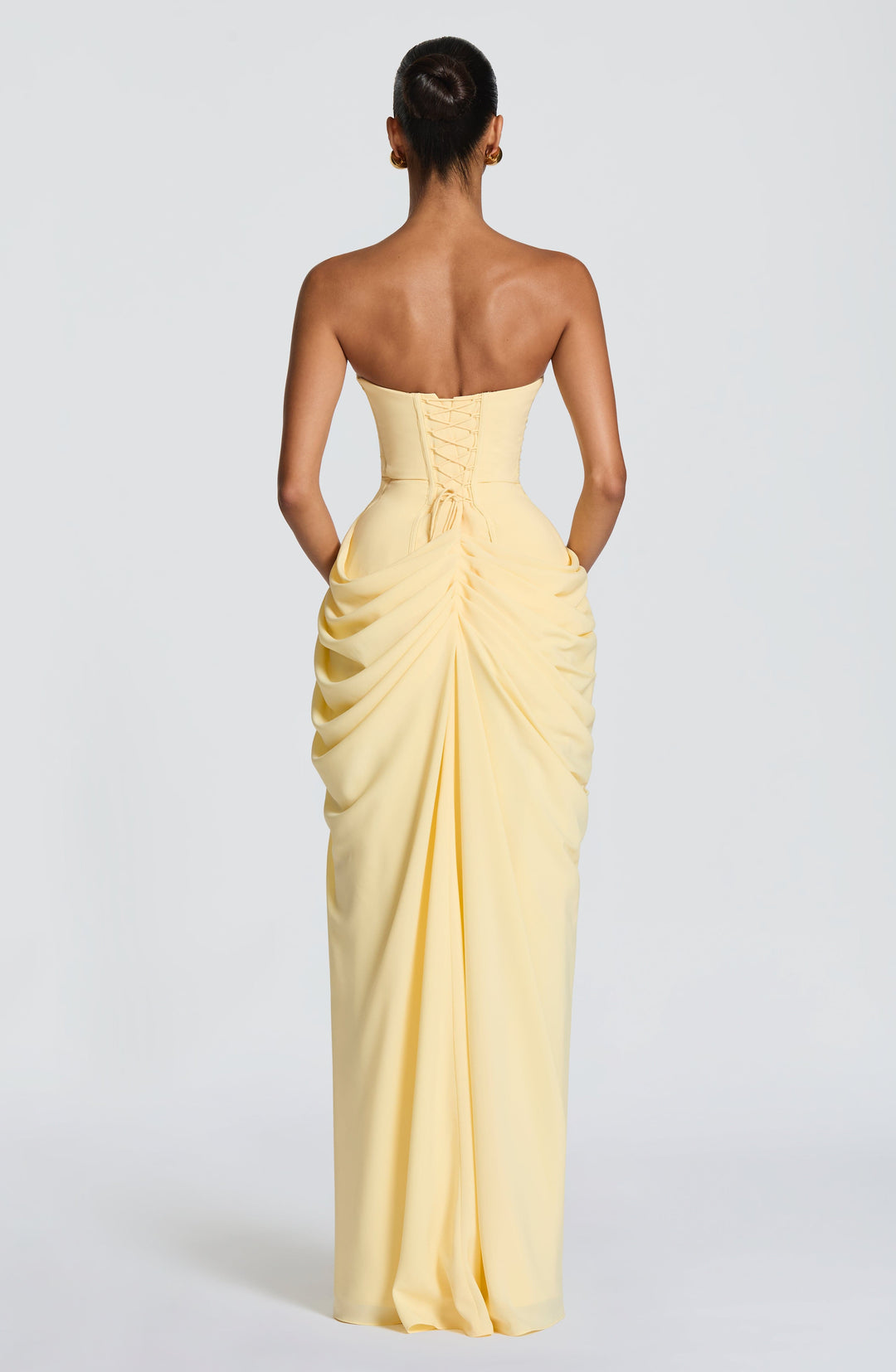 Skulpturales Maxikleid für Frauen – Elegantes trägerloses Design mit Beinschlitz 8