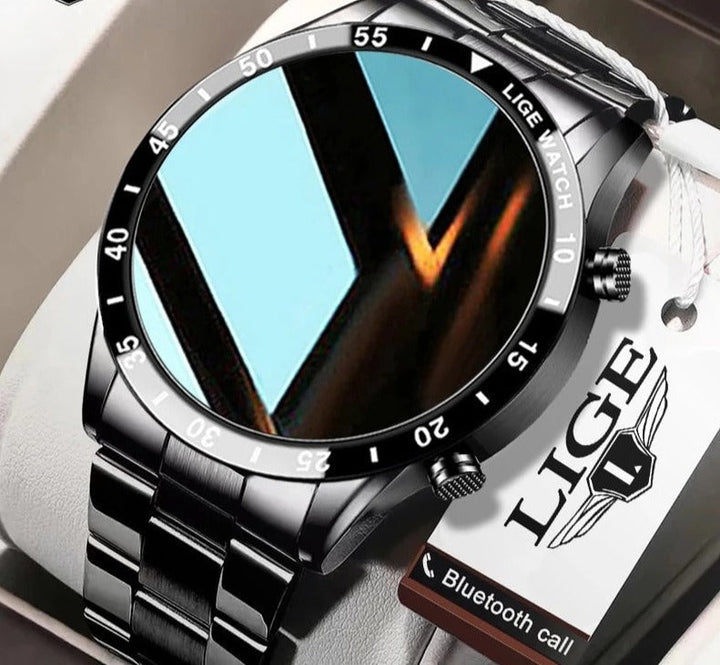 SmartWatch Deluxe | Multifunktionales und luxuriöses Aussehen 2