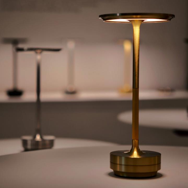 Tragbare kabellose Tischlampe - Einstellbare Lichtintensität 2