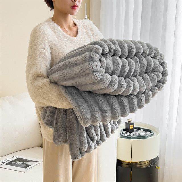 UltraDreams Luxus-Flauschdecke – weich, warm und stilvoll 2
